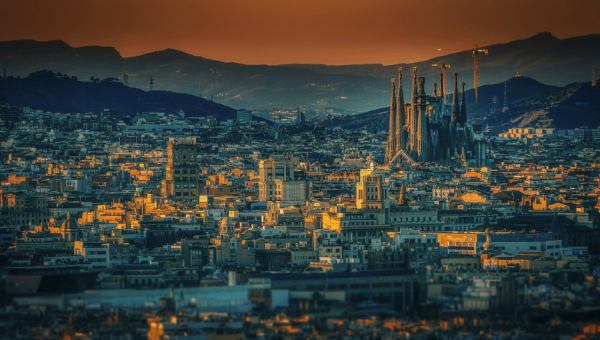 Barcelona as a top destination for tourists (Why should you visit Barcelona?)