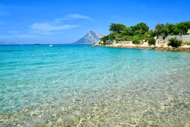 Your Ultimate Budget Travel Guide to Sardinia