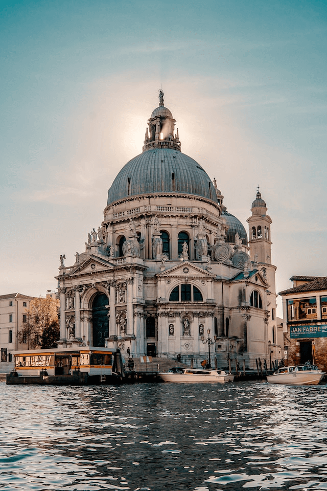 Venice Dome Budget Travel