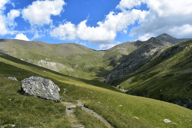 Pyrenees Mountains Spain Tourist Guide